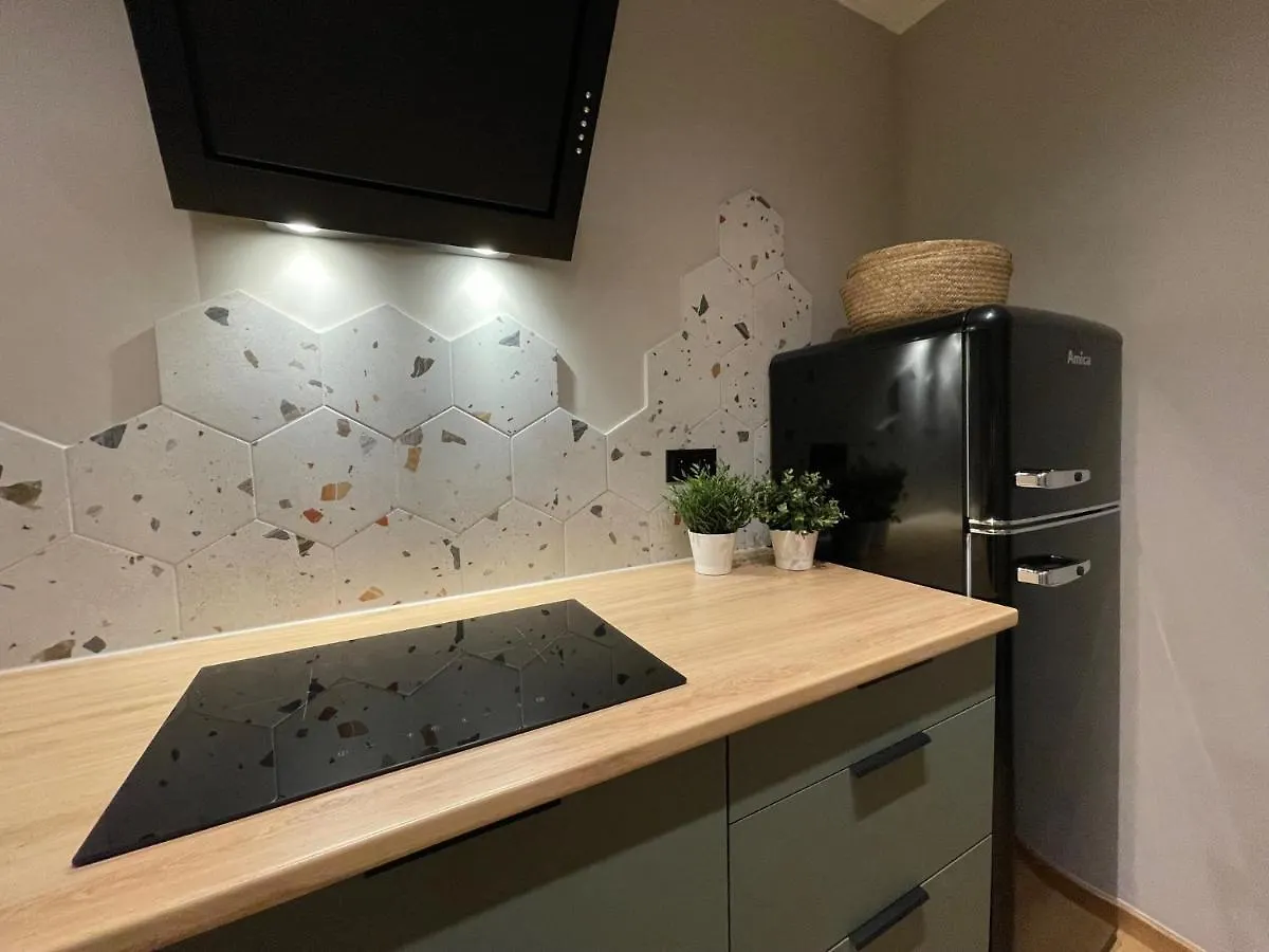 Legnicka Apartment ~ Self Check-In 24H ~ Lift Wroclaw